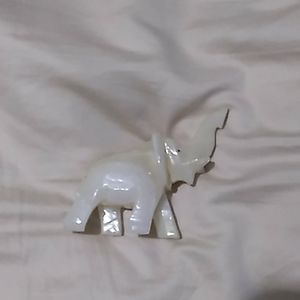 An MARBLE ELEPHANT